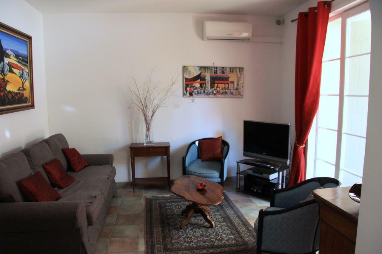 Appartement Avec Patio Et Garage Centre Ville Et Plage ساناري سور مير المظهر الخارجي الصورة